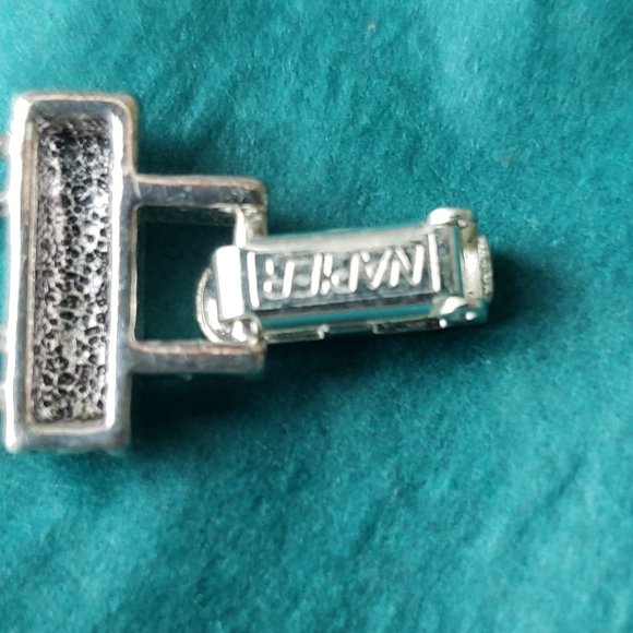 2/15$ Napier black and silver tone bracelet - Picture 4 of 4